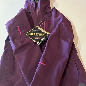 Patagonia Triolet Deep Purple Waterproof 3L Gortex Jacket